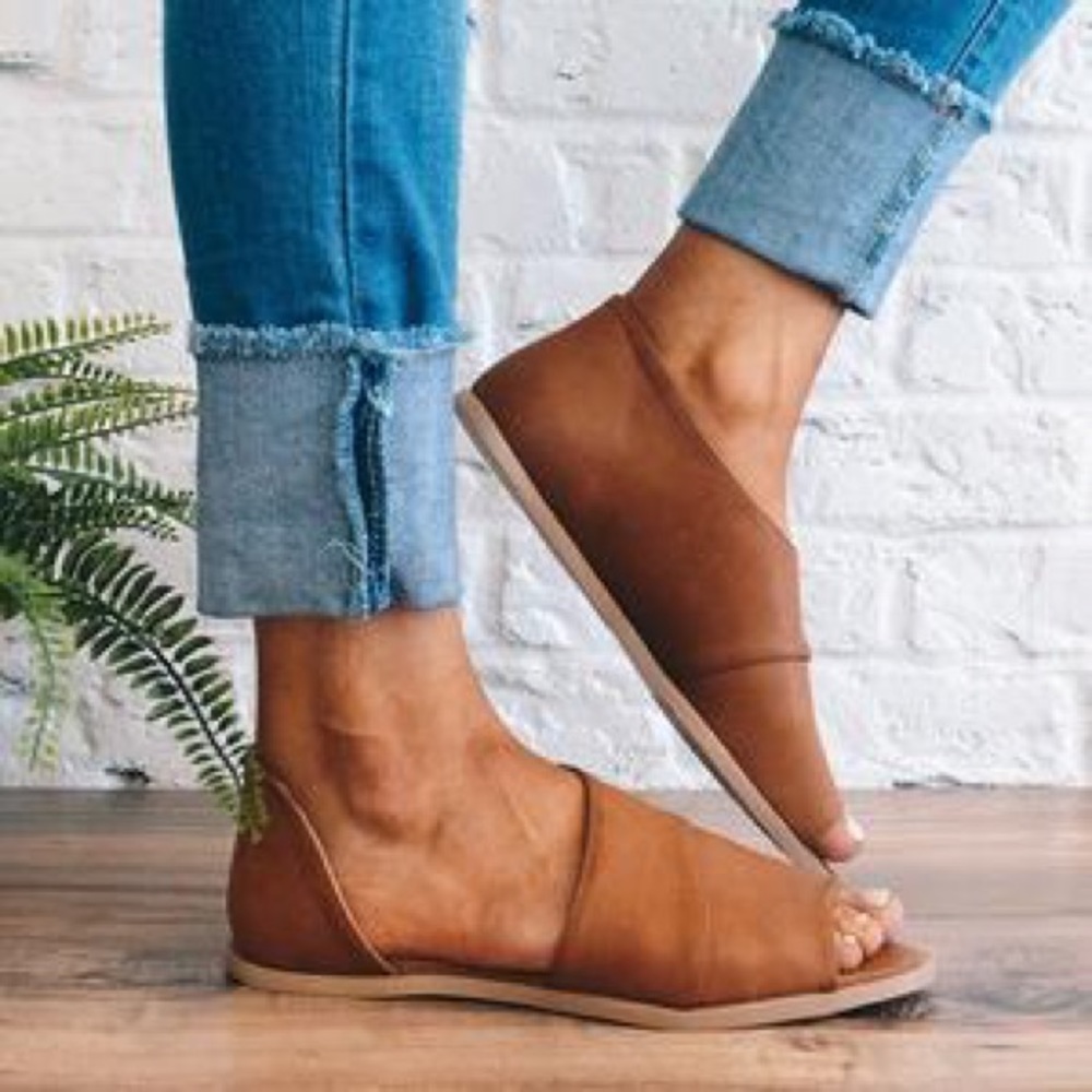 NEW***Ladies Peep Toe Slip On Dorsay Flat.GONGAC